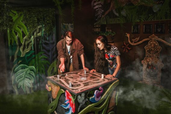 Một trong những phòng chơi Escape Room Gen 3: Secrets of the Jungle tại Miss Terry - Escape Rooms